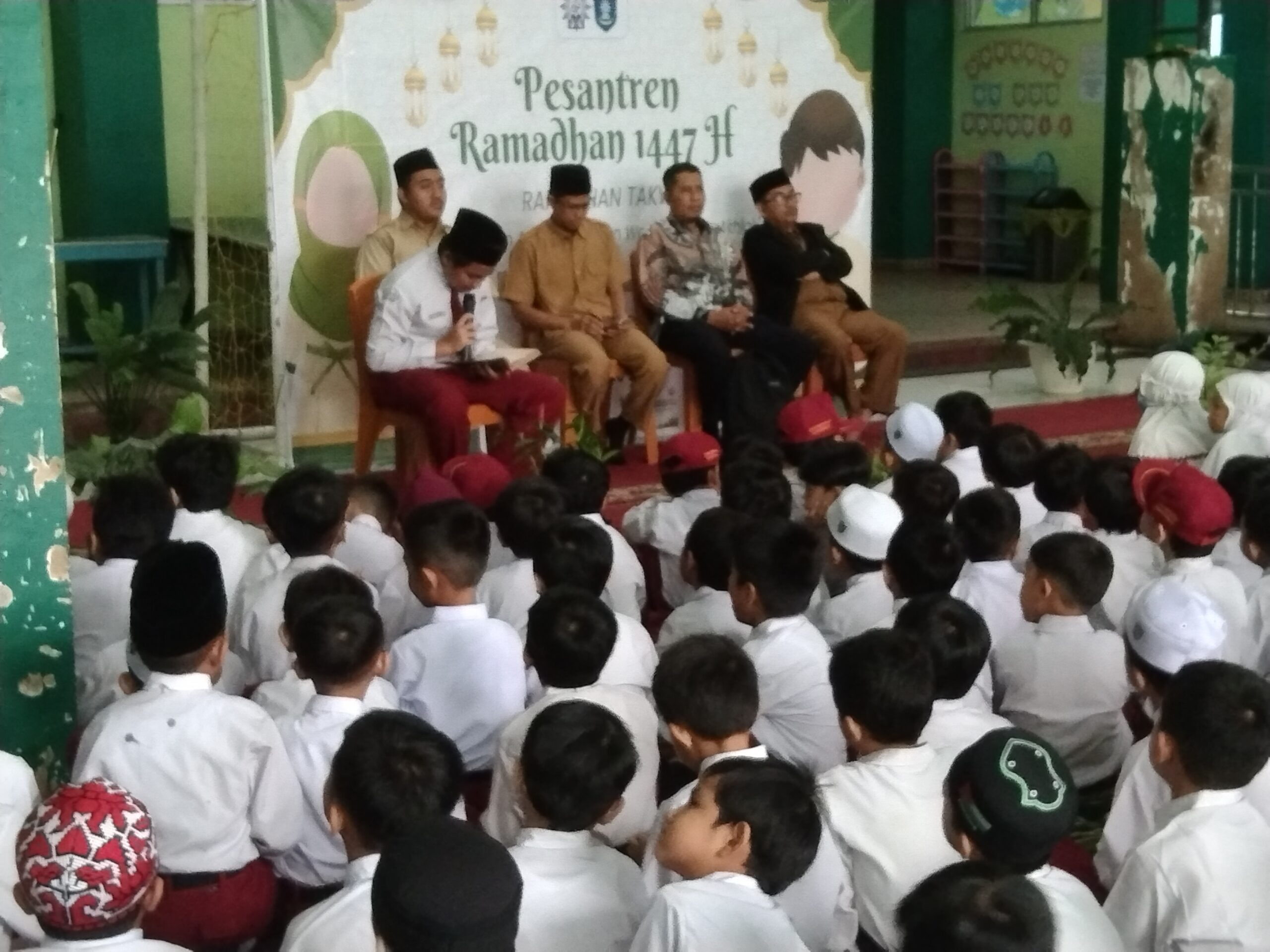 PELAKSANAAN PESANTREN RAMADHAN SD MUDA SAMARINDA DALAM MEMBANGUN GENERASI ISLAMI YANG BERAKHLAK MULIA