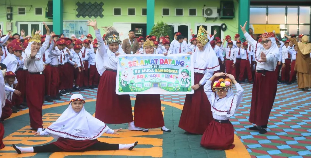 AWAL BARU SENYUM LESTARI MPLS SD MUDA SAMARINDA 2026 SEBAGAI LANGKAH AWAL MEMBANGUN GENERASI ISLAMI DAN BERPRESTASI